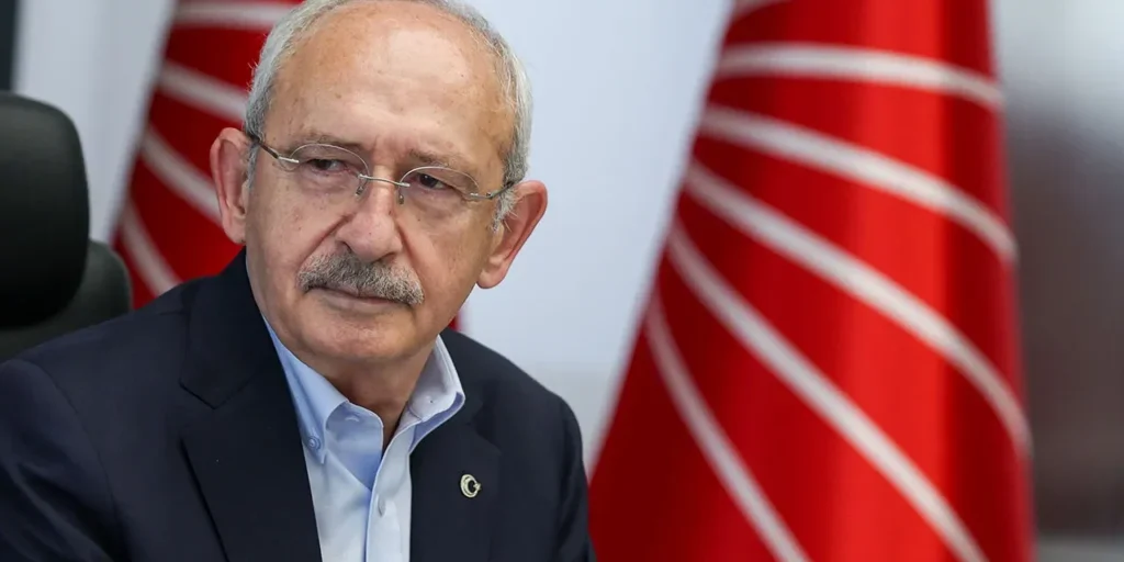 Troll del CHP propone l'esilio di Kılıçdaroğlu in risposta alle accuse di corruzione