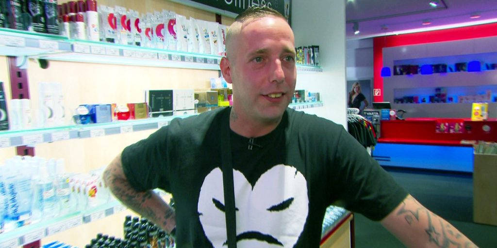 Chris di Duisburg, beneficiario del Bürgergeld, rifiuta un lavoro: è una questione di donna