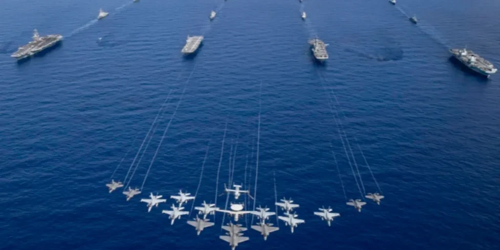 Cina: drone che imita l'Eurofighter britannico osservato nelle acque di Hainan