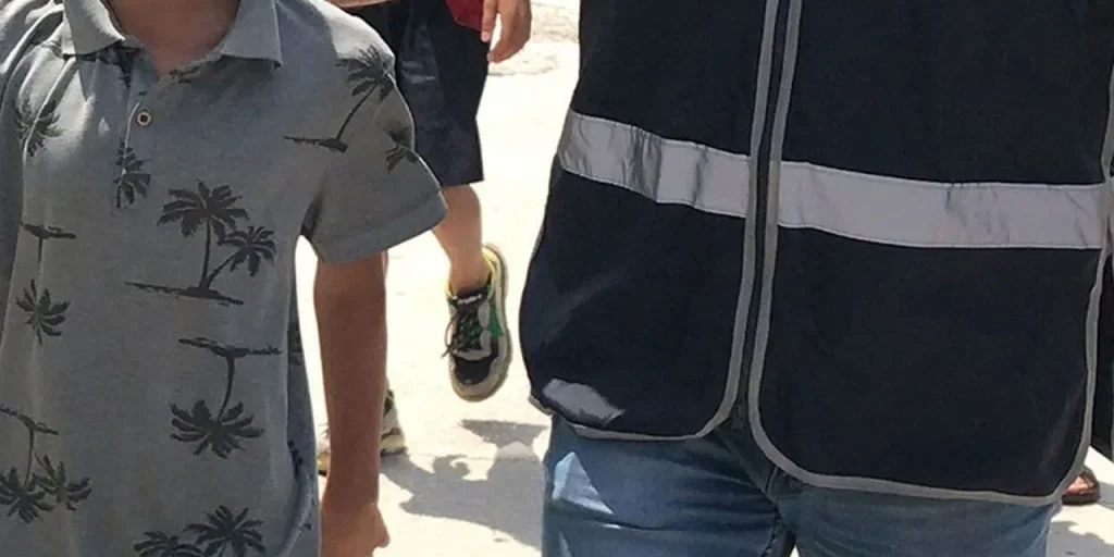 Nove minori confessano di aver collaborato con organizzazione criminale che sfrutta giovani 15‑18 anni a Istanbul