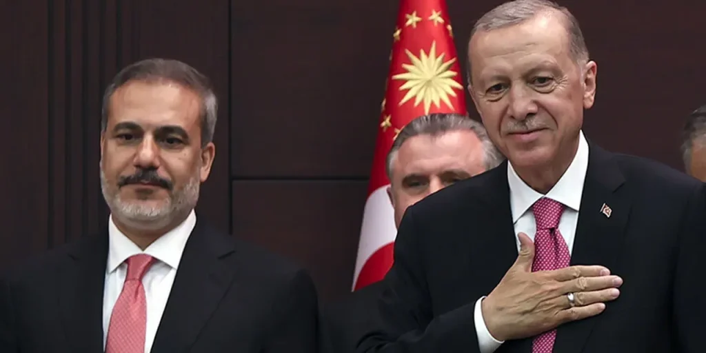 Turquia: il ministro degli Esteri Hakan Fidan rappresenterà la delegazione al Consiglio di Gaza