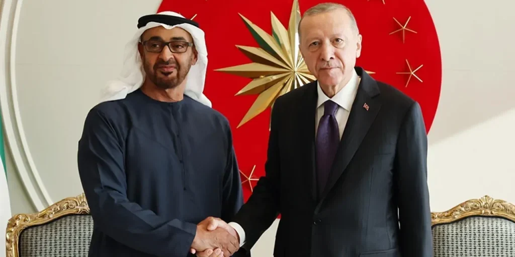 Erdoğan e Khalifa bin Zayed Al Nahyan si scambiano telefonata su relazioni bilaterali e questioni regionali