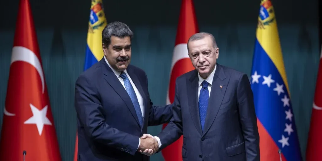 Erdoğan incontra Maduro: dialogo con gli Stati Uniti per calmare le tensioni con la Venezuela