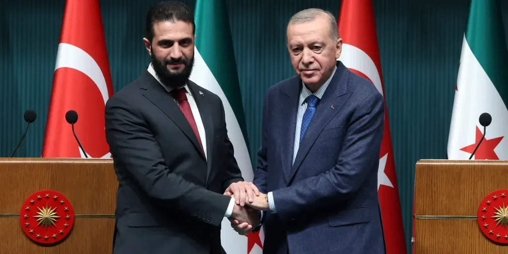 Erdoğan congratula la Siria per il primo anniversario della rivoluzione del 8 dicembre