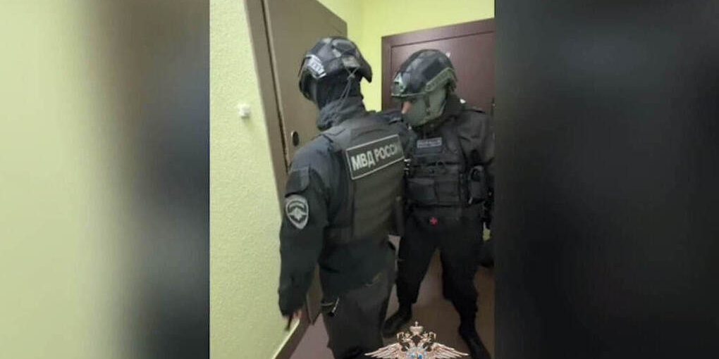 В Петербурге 12 мошенников создавали подставные ДТП ради заработка на страховых