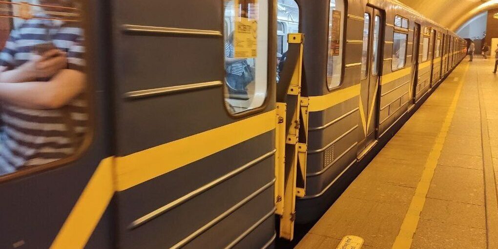 Станции «Проспект Ветеранов» и «Ленинский проспект» заработали в штатном режиме