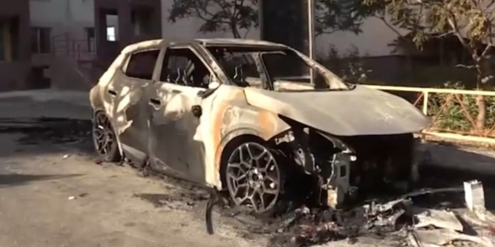 Truffa a Volgograd: residente della regione di Rostov brucia due auto su ordine di truffatori