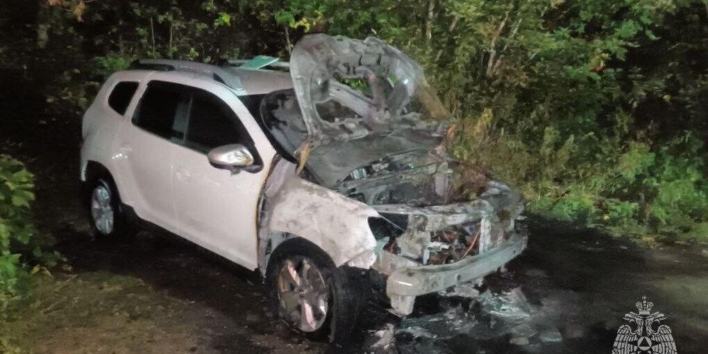 Serie di incendi di auto a Ivanovo: sette veicoli distrutti in 24 ore, preoccupazione per la sicurezza pubblica