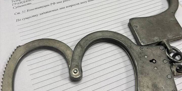 Главу Лужского района задержали по подозрению во взятке в 1 миллион рублей