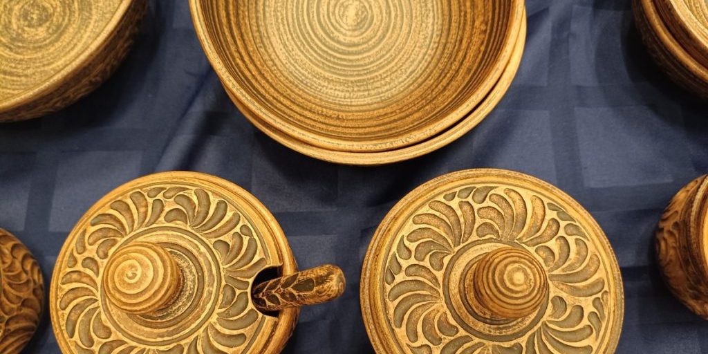 Festa dei Colori in Cecenia: La Fiera dei Mestieri Popolari "Motivi Ceceni" a Ačchoj-Martan Celebra la Cultura e la Tradizione Locale