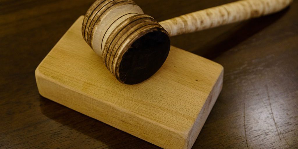 Uomo processato a Kazan per violenza contro un bambino in parco giochi