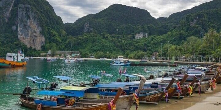 В Таиланде россиянка заперла 4-летнюю дочку в отеле и гуляла в баре