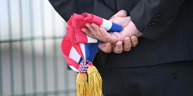 La Gestione delle Affaires Couranti: Una Zona Grigia nella Governance dei Paesi