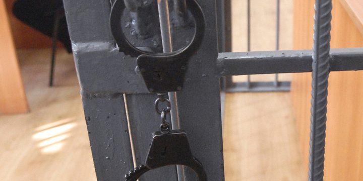 Два россиянина избили знакомого трубой до смерти, а тело сожгли в котельной