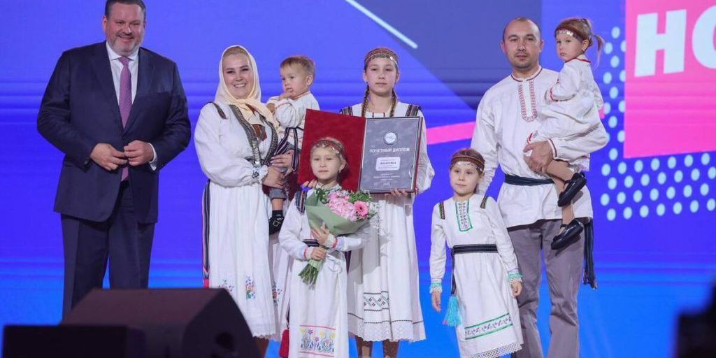 Энергетик «Россети Центр и Приволжье» из Марий Эл стал финалистом Всероссийского конкурса «Семья года – 2025»