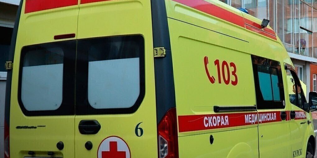 В Курской области девушка на автомобиле опрокинулась в придорожный кювет