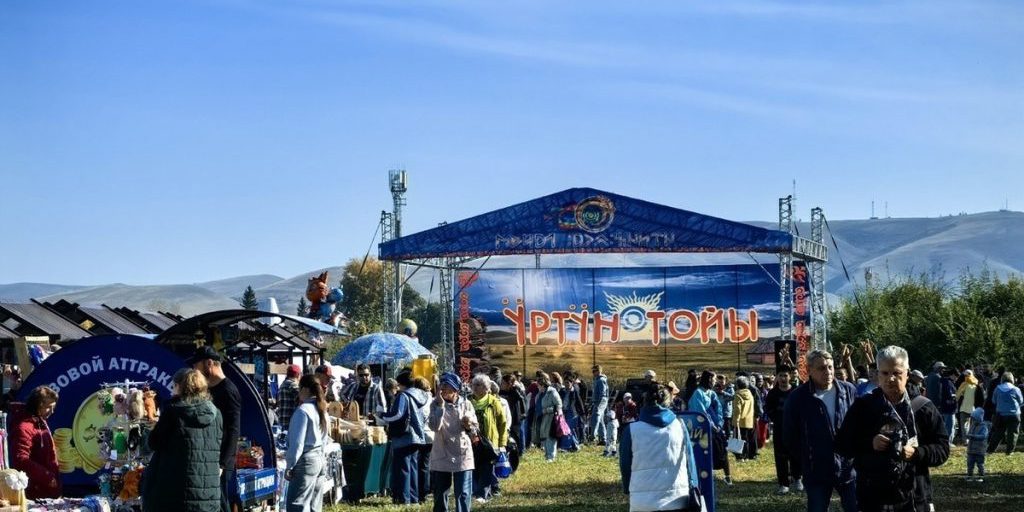 На национальном празднике урожая жители Хакасии поблагодарили землю за щедрые дары