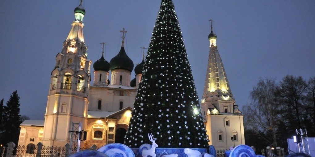В Ярославле начали закупать к новому году новые украшения