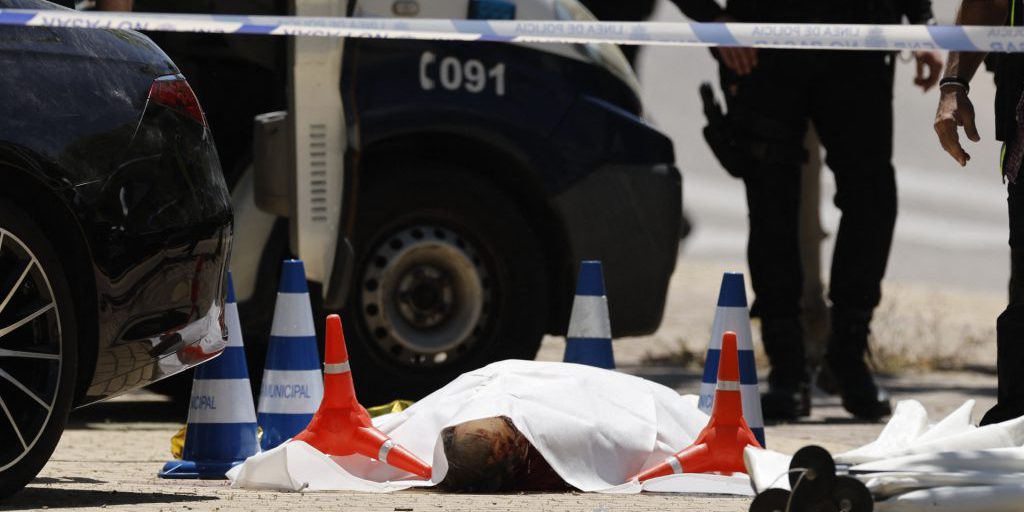 d7a459246f6104b79b13aa0aab5d070a-1