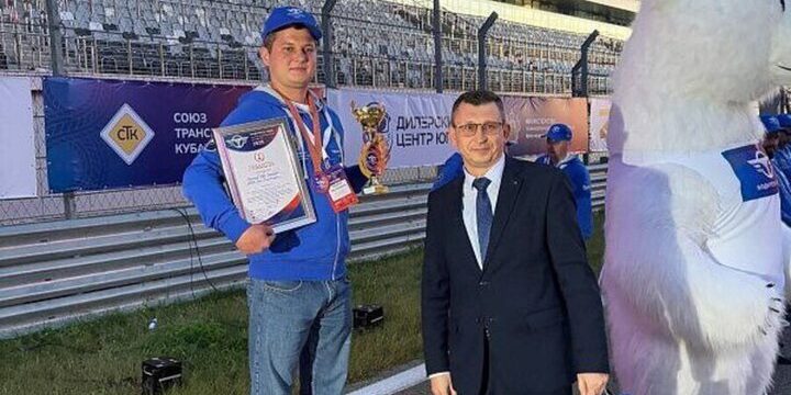 Сочинский водитель завоевал бронзу на конкурсе «Водитель года – 2025»