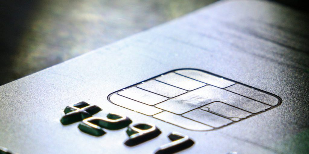 Эксперт объяснил высокую доходность коротких банковских вкладов в России