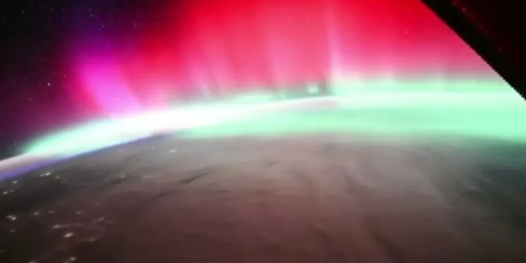 Astronauta giapponese cattura aurore boreali dalla Stazione Spaziale Internazionale