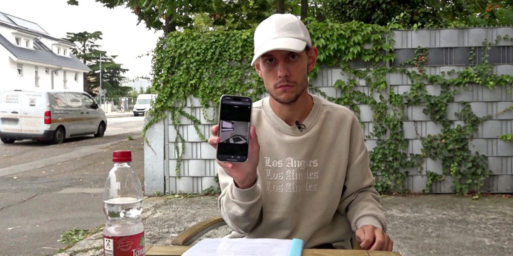 Beneficiario del Bürgergeld visita appartamento con affitto di 925 euro