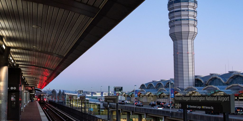 FAA riduce traffico e migliora rotte per aumentare la sicurezza aeroportuale dopo incidente a Washington DC