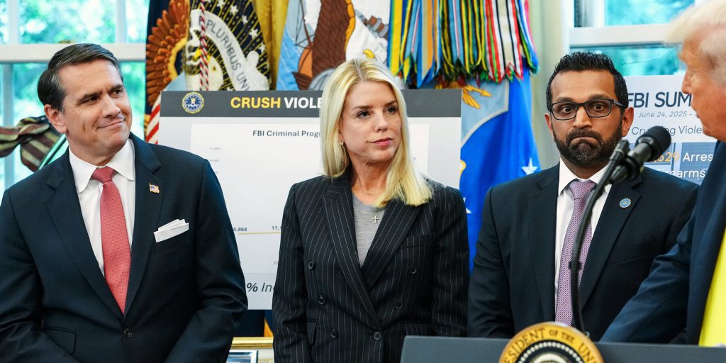 Trump Chiede 230 Milioni di Dollari al Dipartimento di Giustizia per Casi Passati