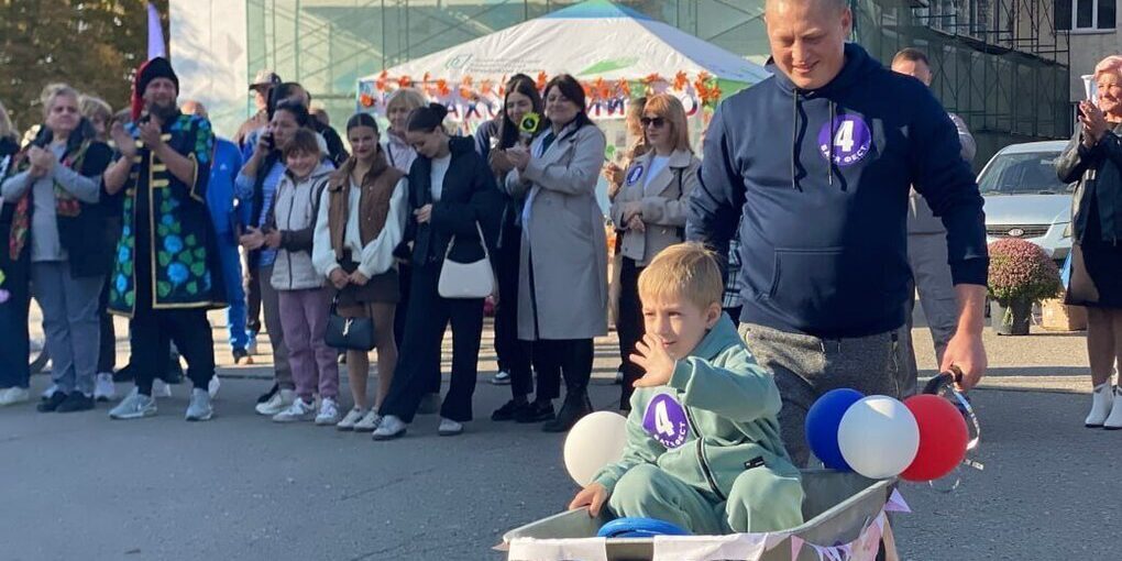 На Херсонщине на фестивале «Батя-фест» провели гонки на тачках