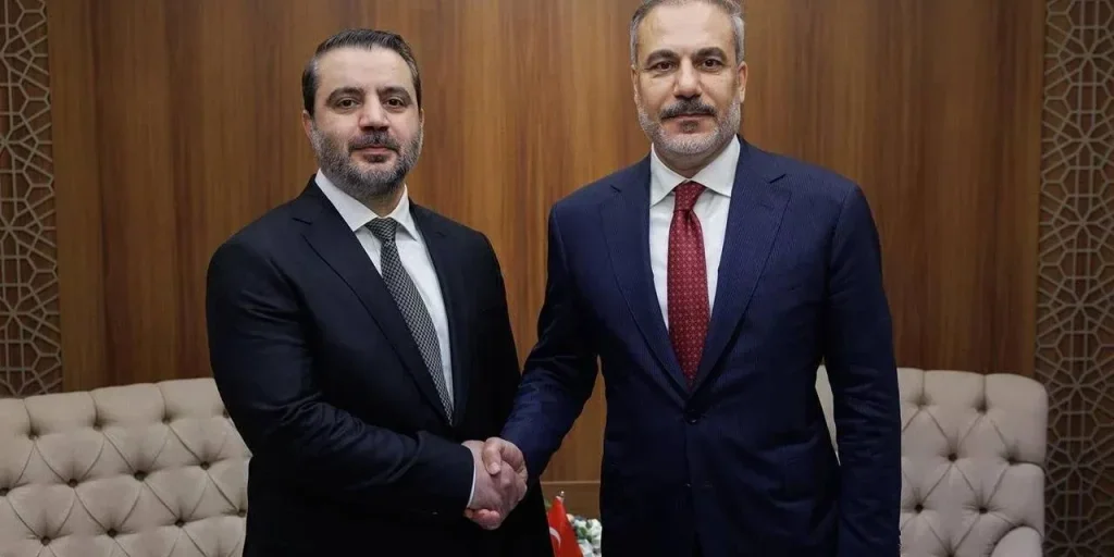 Telefonata tra ministro turco e collega siriano durante operazione contro YPG in Siria