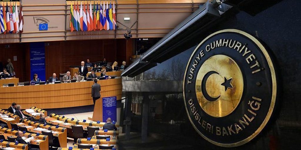Reazione della Turchia alla Relazione dell'Unione Europea: Tensioni Politiche e Implicazioni per le Relazioni Bilaterali