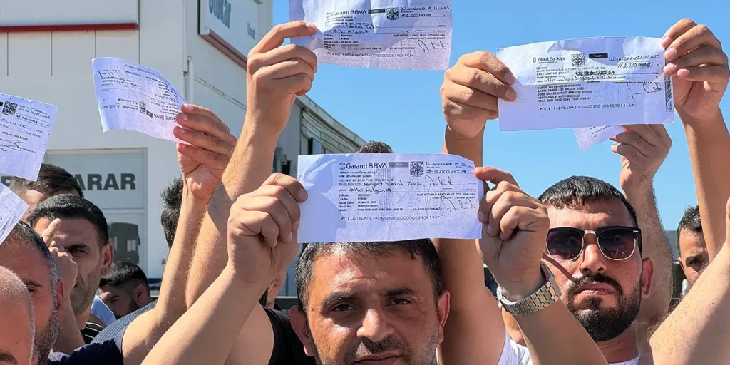 Famiglia compensa danni e si astiene da nuove transazioni dopo furto di auto galeria