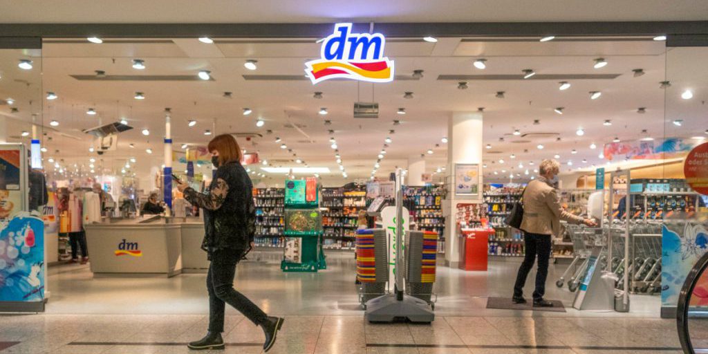Dm lancia un nuovo servizio online in concorrenza con Shop-Apotheke e DocMorris