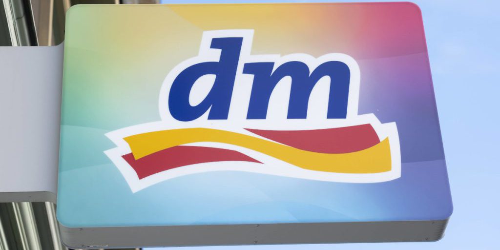 La catena di drogherie dm di fronte a una svolta critica: le conseguenze di un nuovo offerta sul mercato dei droghieri