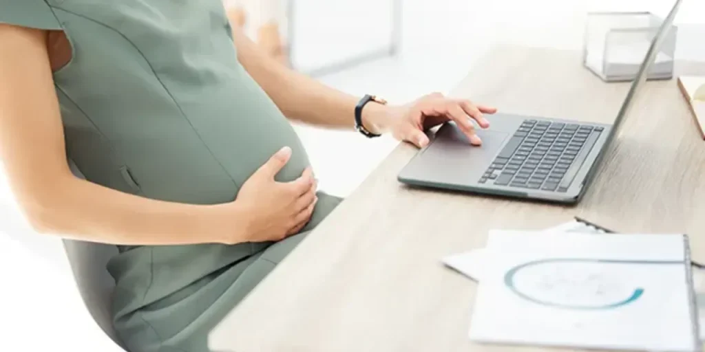 Maternità: congedo esteso a 24 settimane