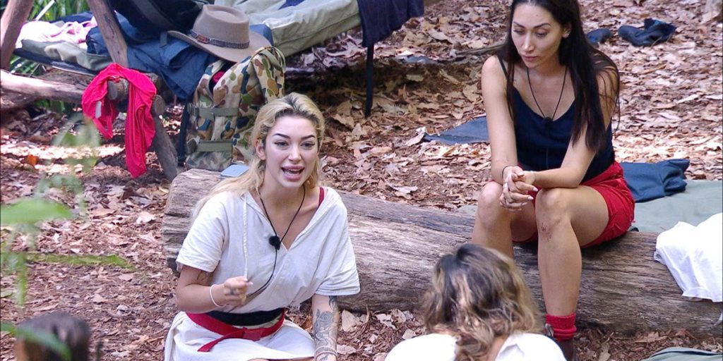 Competitori del Dschungelcamp criticano Ariel: tensione al quinto giorno