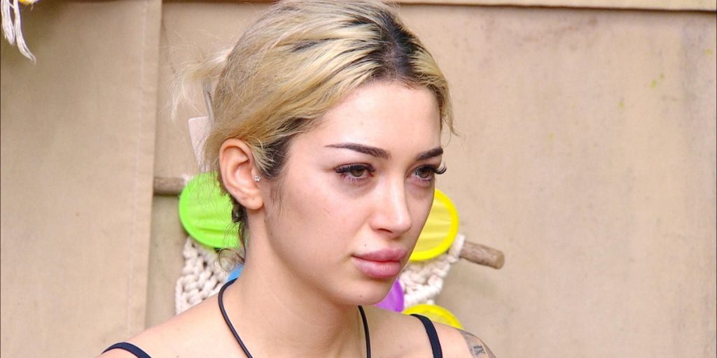 Conflitto nel Dschungelcamp: l'ex di Ariel si fa sentire sulla figlia