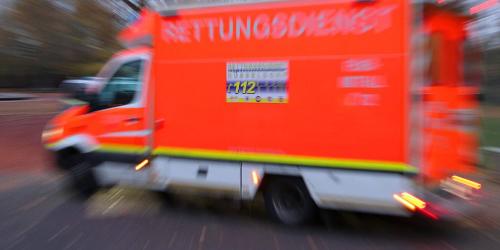 Un uomo muore in incendio a Duisburg subito dopo un'esplosione