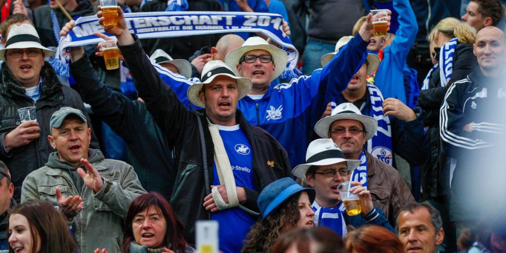 MSV Duisburg in partita contro il Jahn, ma l'aumento dei prezzi della birra crea confusione