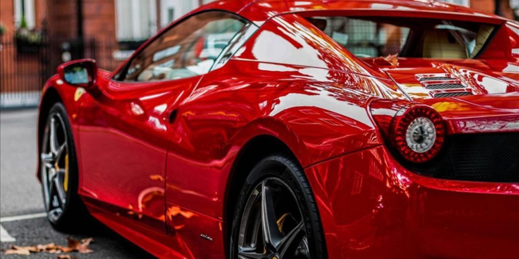 Crisi Azionaria della Ferrari: Calo del 14% e Possibili Impatti sul Mercato Automobilistico