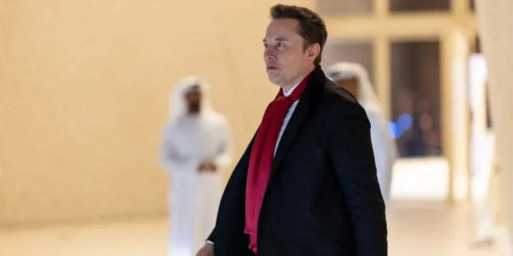 Elon Musk versa 474 milioni di dollari in beneficenza nel 2024, ma non raggiunge il requisito fiscale del 5%