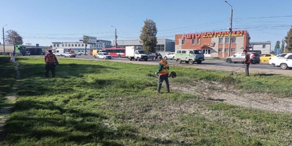 В Туле 24 сентября улицы убирают 80 единиц техники