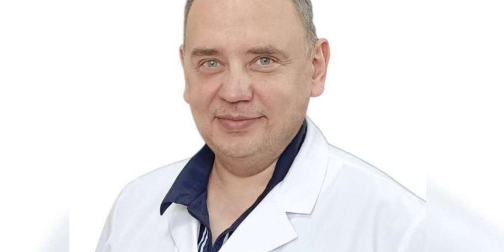 "Evgeny Chvikalov: il chirurgo specializzato in ecografia invasiva premiato come Medico Meritevole della Federazione Russa"