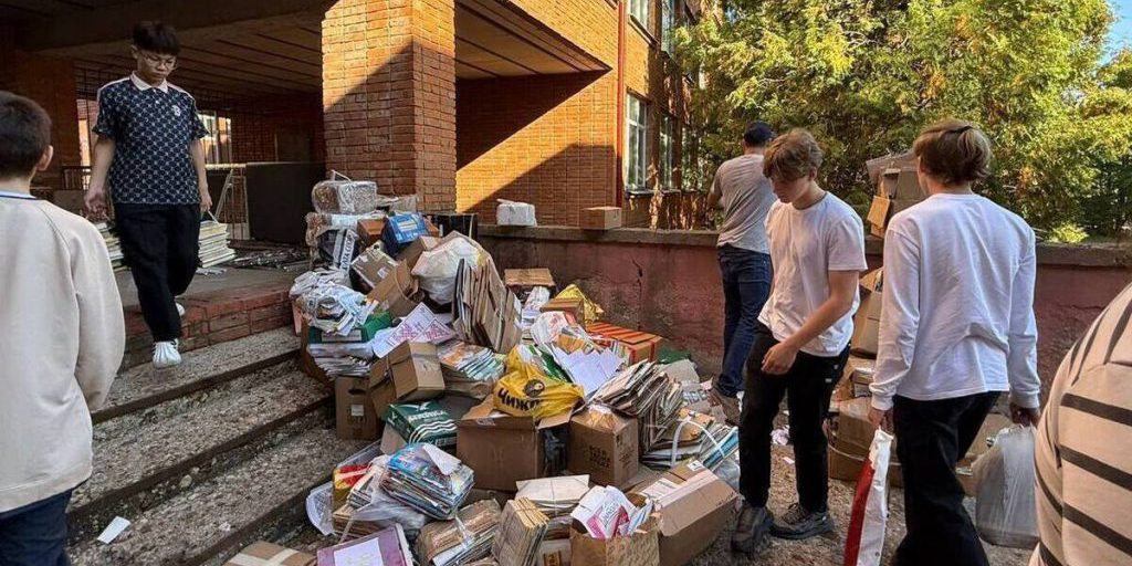 Экологическая акция по сбору макулатуры прошла в Образовательном комплексе «Пущино»