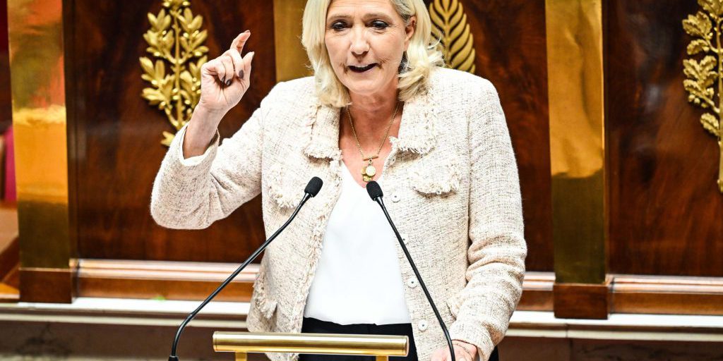Marine Le Pen Scommette Su Nuove Elezioni Dopo La Nomina Di Sébastien Lecornu