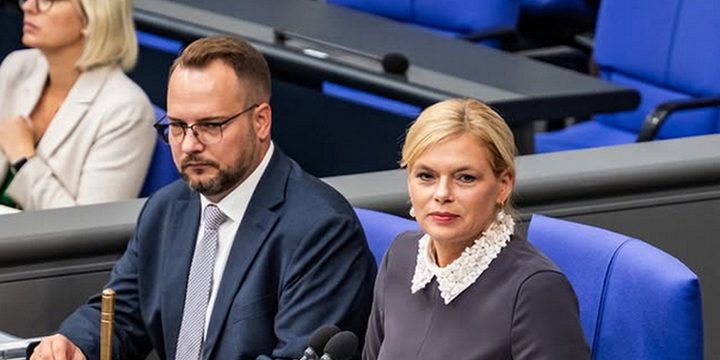 Германия — Меньше шоу — больше дела