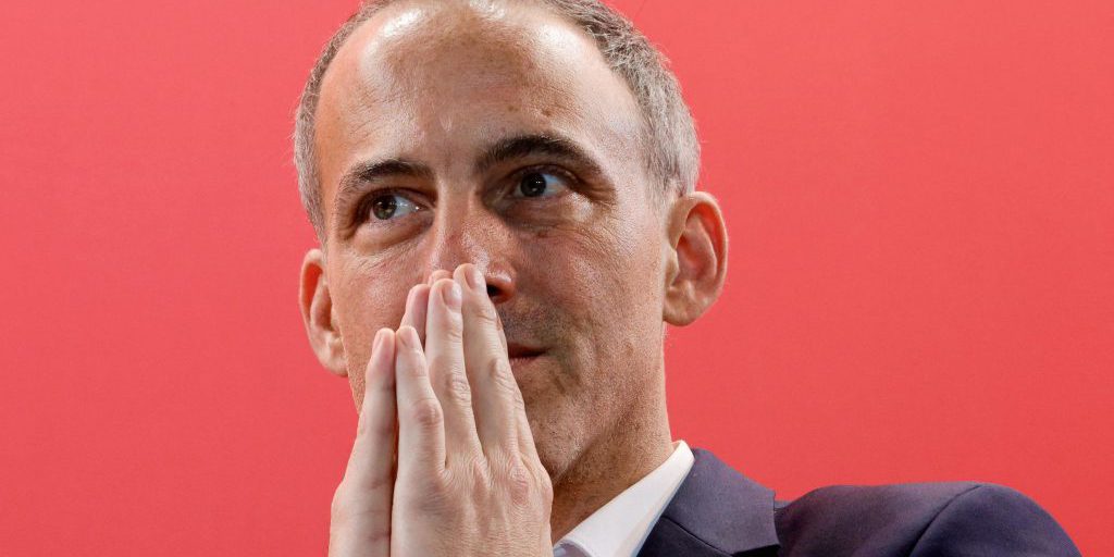 Studio: candidato centro‑sinistra nel 2027 potrebbe eliminare centro‑destra e favorire Mélenchon al secondo turno