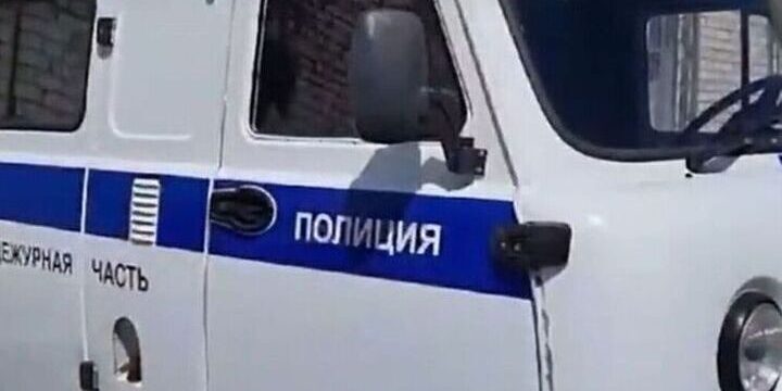 Директор вагона-ресторана арестован за неповиновение полиции в Курске