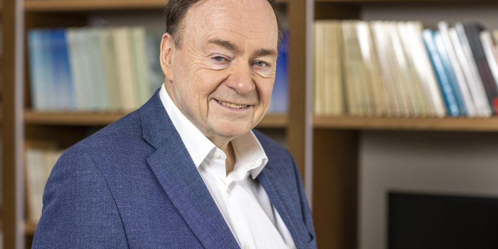 Tensioni internazionali spingono i partiti francesi a rivalutare la figura del presidente